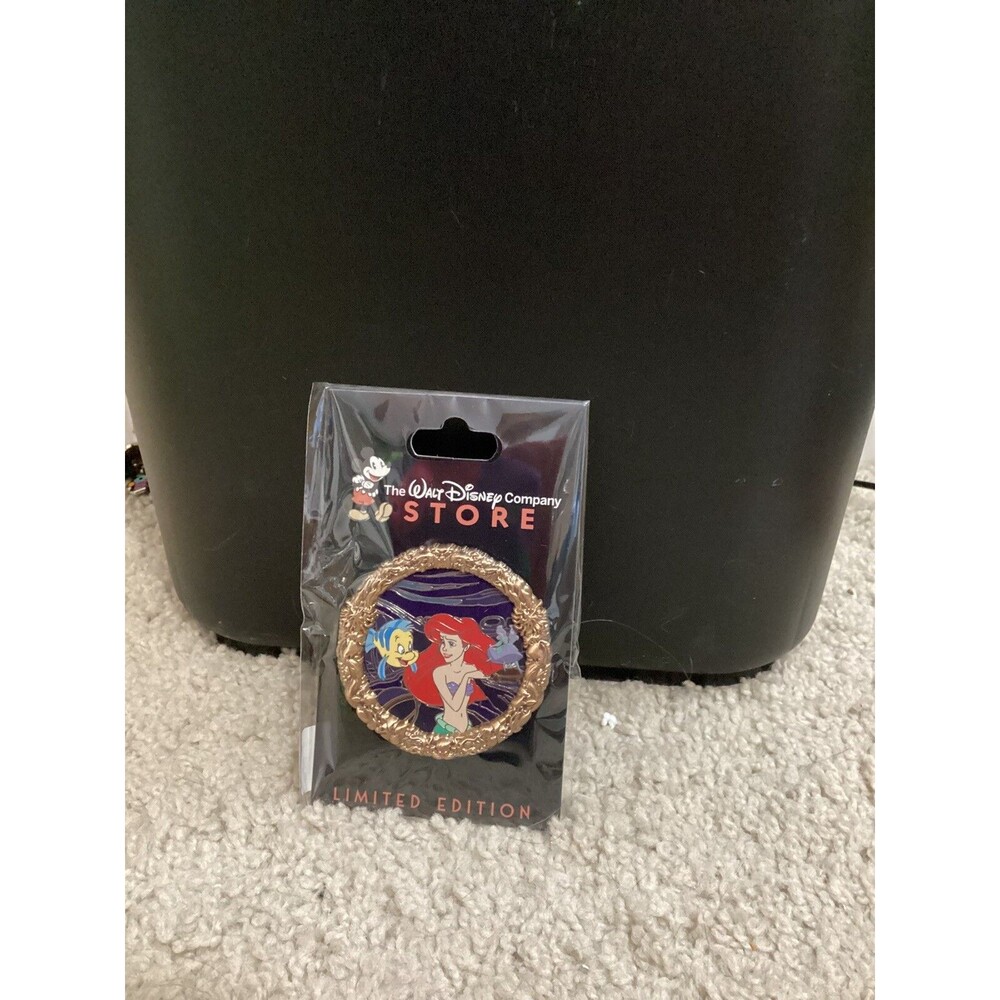 Dec Disney TWDC Little Mermaid Ariel Flounder Pin 35th Anniversary LE 250